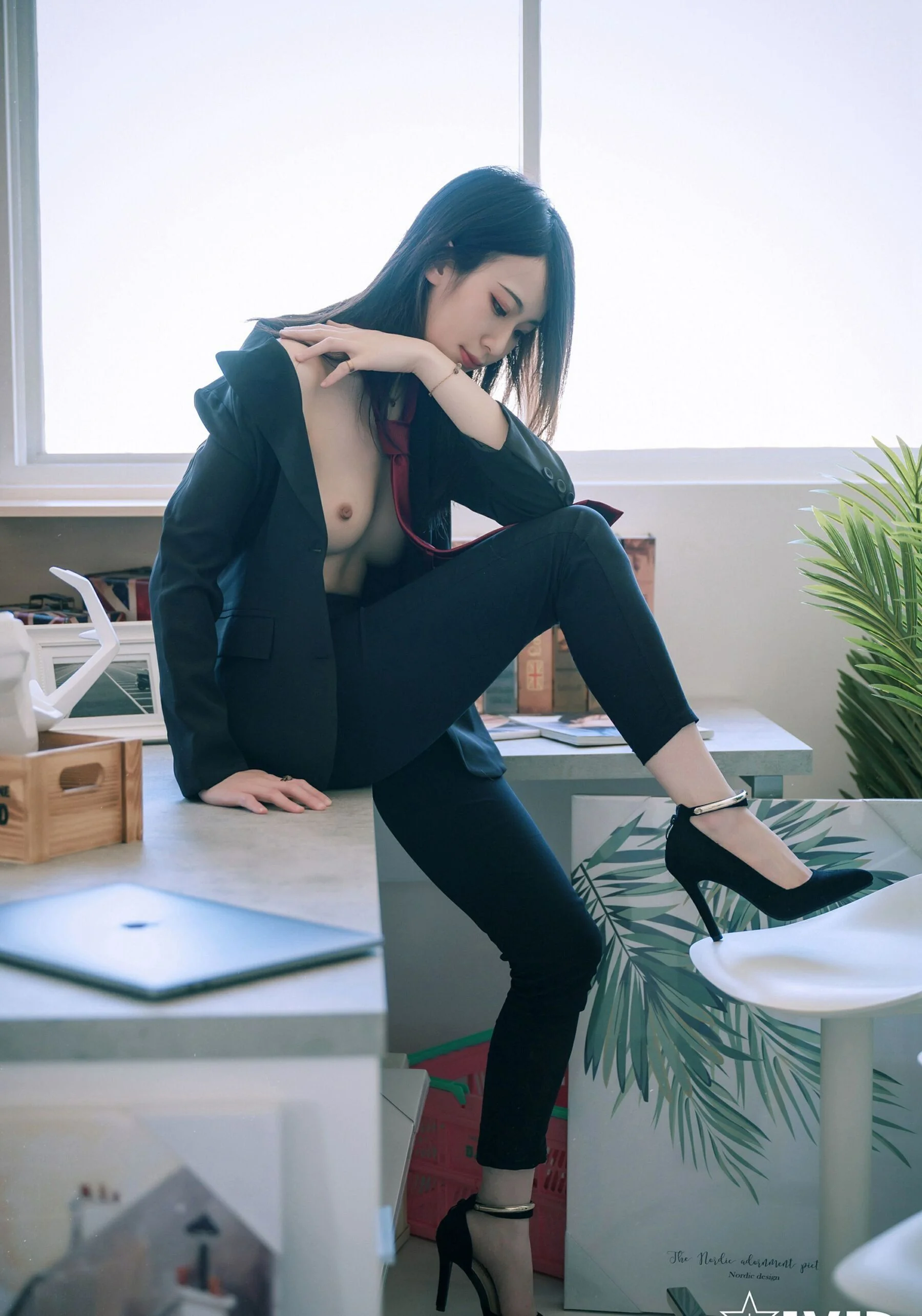 图片4区图片列表